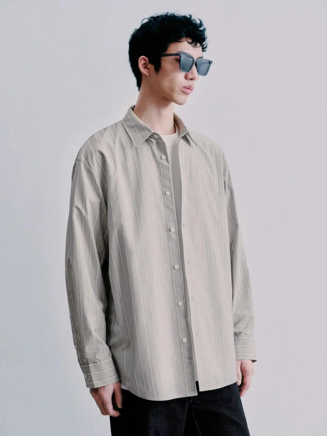 7708-striped-loose-fit-shirts-2.webp Striped Loose-Fit Shirts