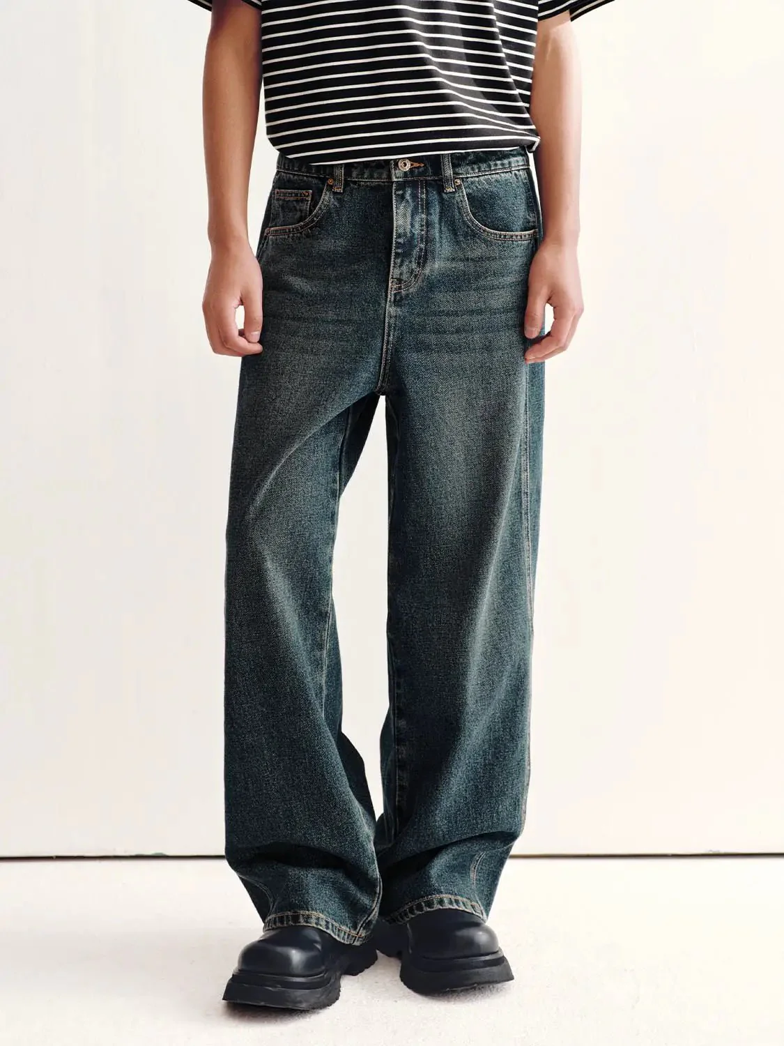 7747-washed-straight-leg-jeans-1.webp Washed Straight Leg Jeans