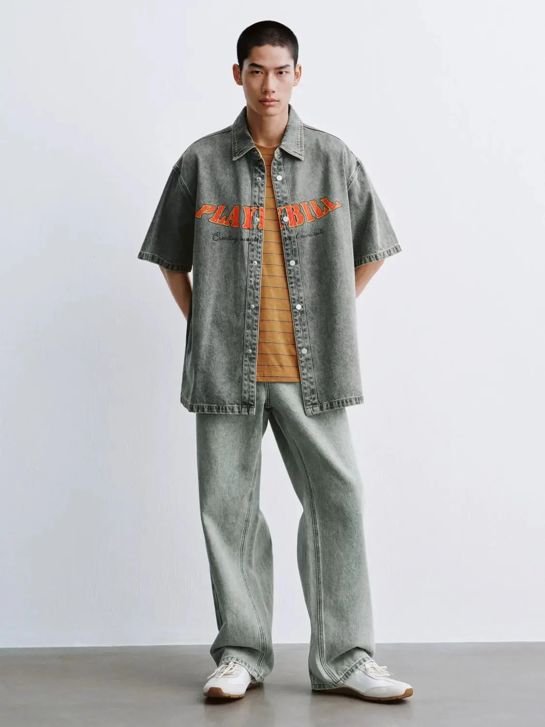 7802-printed-short-sleeve-denim-shirts-4.webp Printed Short Sleeve Denim Shirts