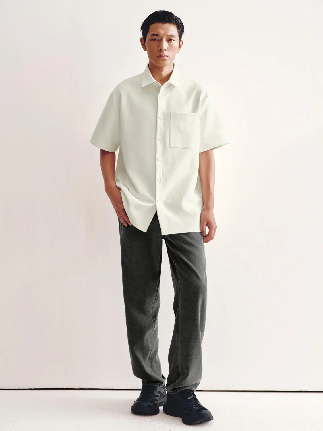 7818-patch-pocket-short-sleeve-shirts-5.webp Patch Pocket Short Sleeve Shirts