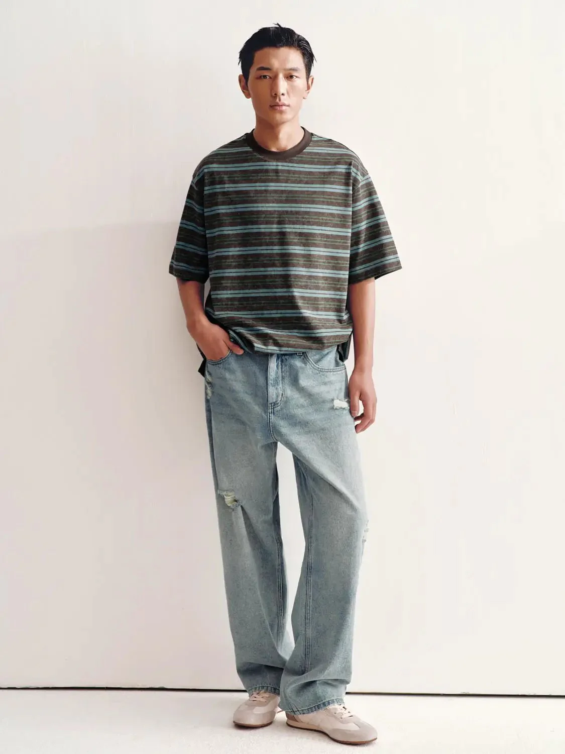 7836-cotton-blend-contrast-striped-crew-neck-t-shirt-4.webp Cotton Blend Contrast Striped Crew Neck T Shirt