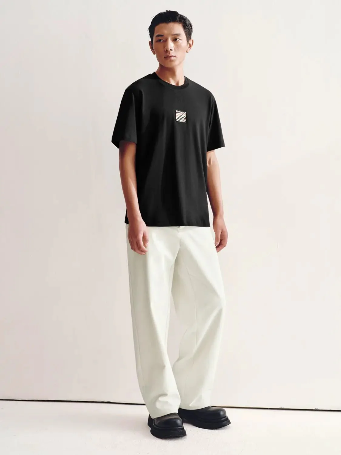 7842-embroidered-cotton-crew-neck-relaxed-fit-t-shirts-12.webp Embroidered Cotton Crew Neck Relaxed Fit T Shirts