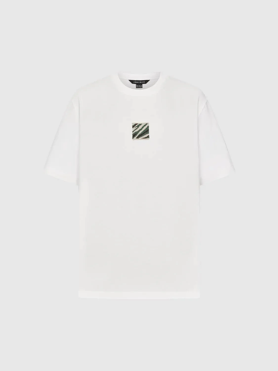 7842-embroidered-cotton-crew-neck-relaxed-fit-t-shirts-7.webp Embroidered Cotton Crew Neck Relaxed Fit T Shirts