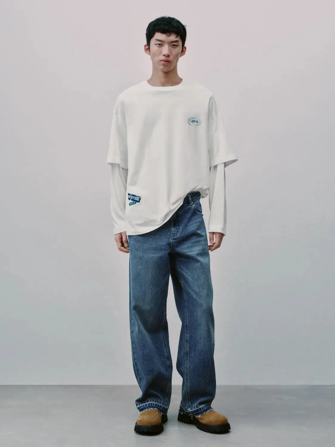 7859-cotton-graphic-print-chest-logo-crew-neck-t-shirt-4.webp Cotton Graphic Print Chest Logo Crew Neck T Shirt