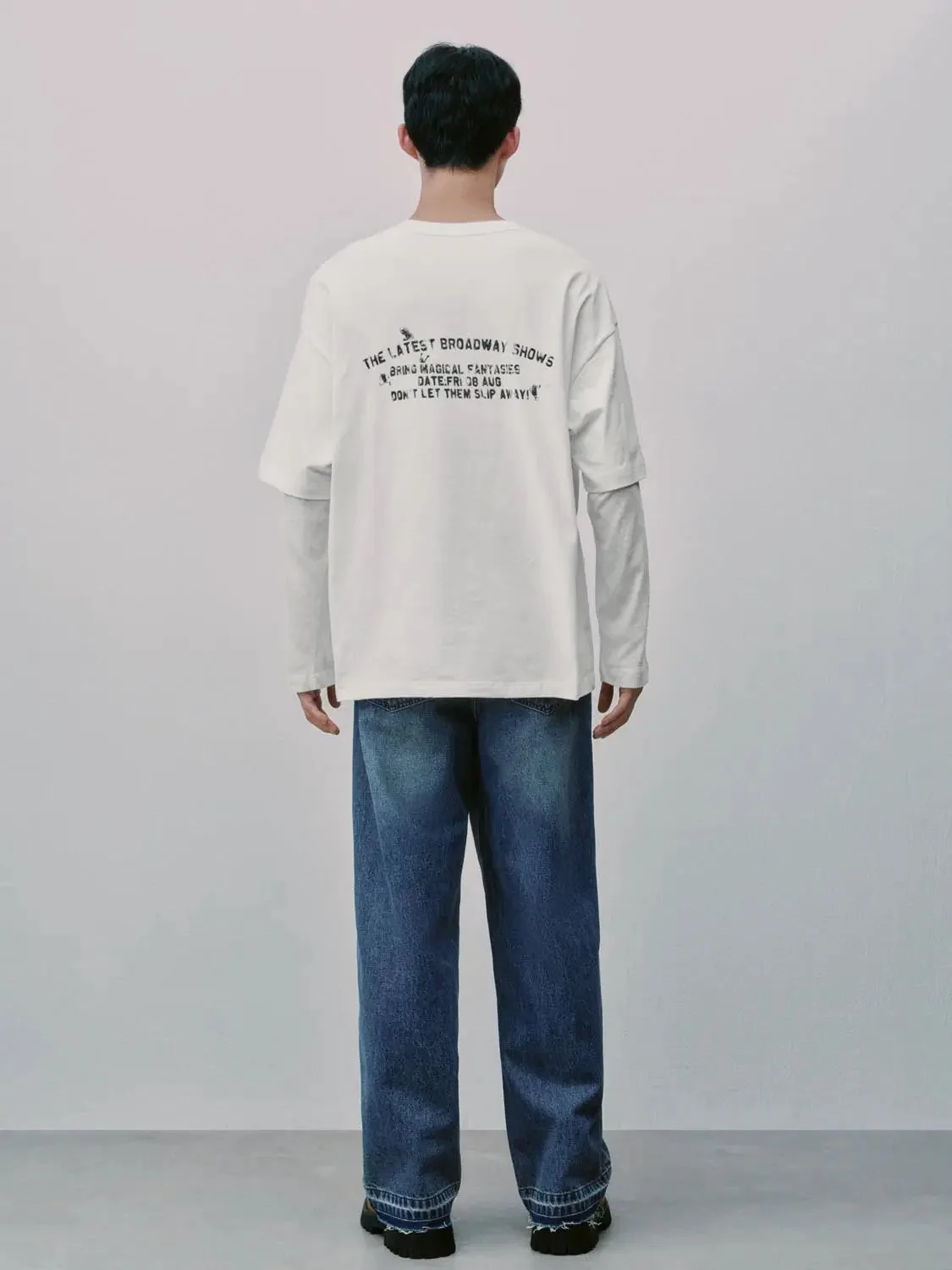 7859-cotton-graphic-print-chest-logo-crew-neck-t-shirt-6.webp Cotton Graphic Print Chest Logo Crew Neck T Shirt