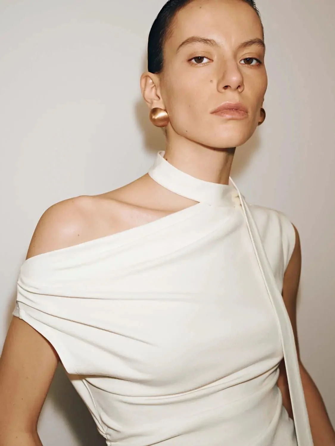 787-viscose-cotton-blend-scarf-neck-one-shoulder-ruched-top-2.webp Viscose Cotton Blend Scarf Neck One Shoulder Ruched Top