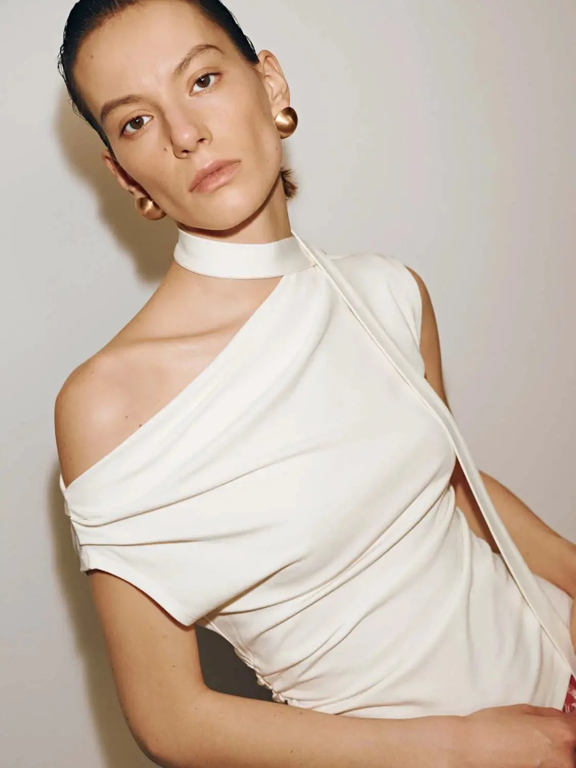 787-viscose-cotton-blend-scarf-neck-one-shoulder-ruched-top-3.webp Viscose Cotton Blend Scarf Neck One Shoulder Ruched Top