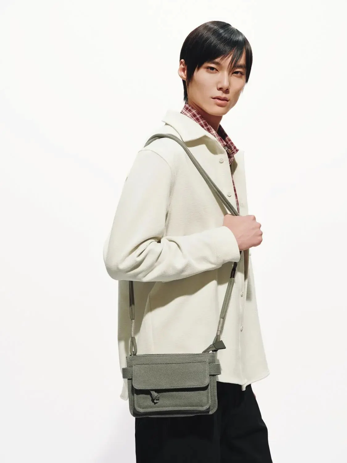 7879-multi-pocket-crossbody-bags-8.webp Multi-Pocket Crossbody Bags