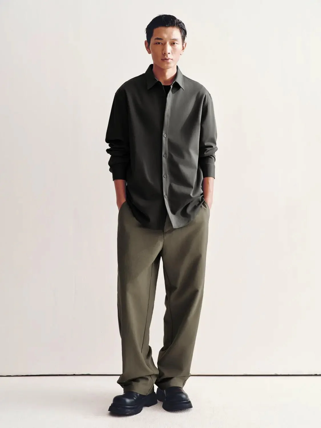7881-slim-fit-solid-shirts-5.webp Slim-Fit Solid Shirts