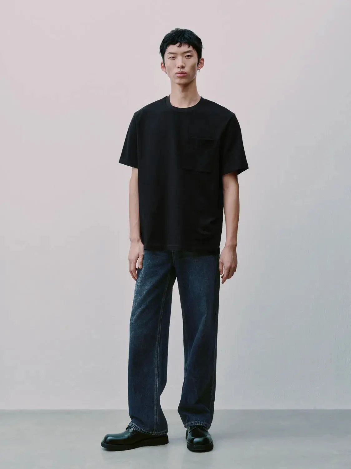 7898-cotton-patch-pocket-crew-neck-casual-t-shirts-4.webp Cotton Patch Pocket Crew Neck Casual T Shirts