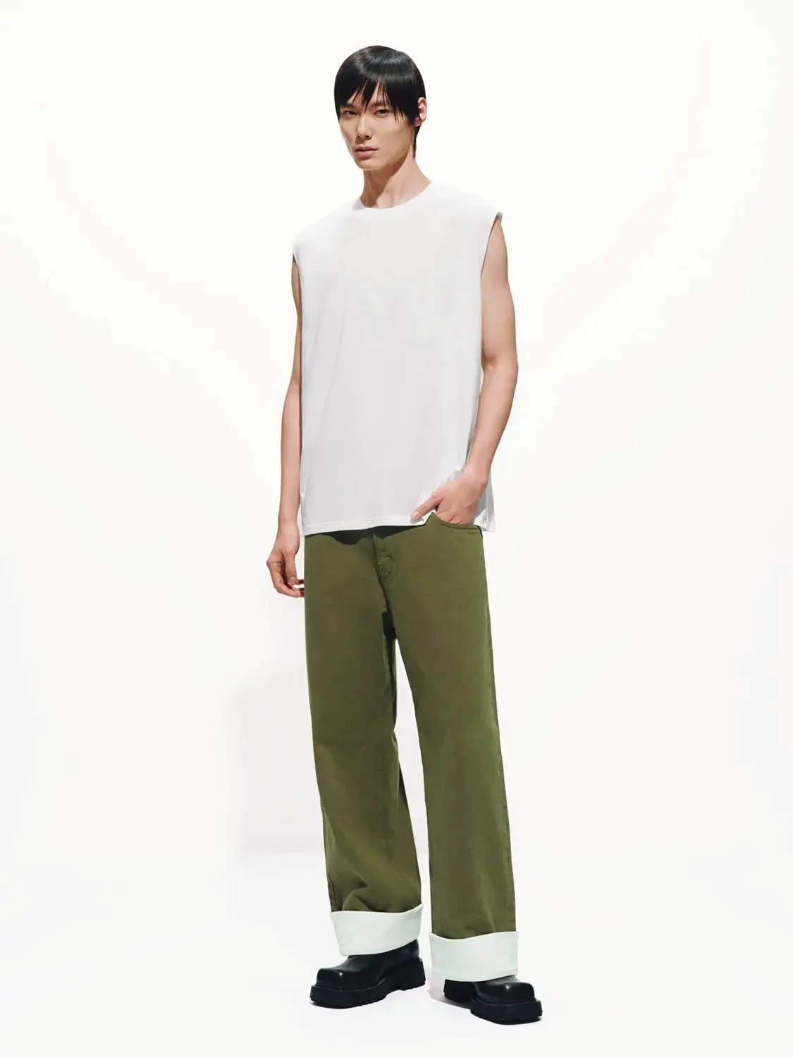 7923-one-hundred-percent-cotton-crew-neck-sleeveless-tank-top-4.webp One Hundred Percent Cotton Crew Neck Sleeveless Tank Top