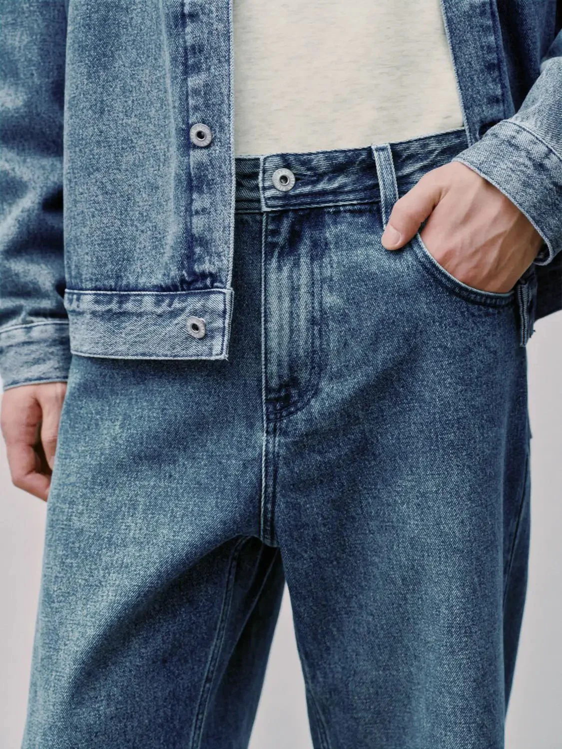 7951-washed-straight-leg-jeans-6.webp Washed Straight Leg Jeans