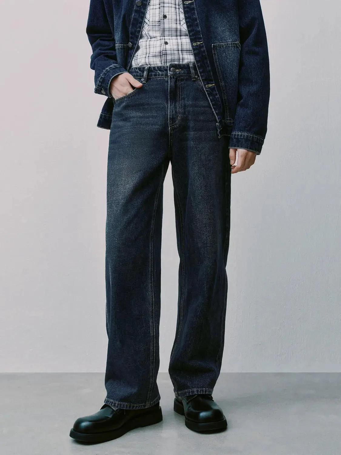 7976-washed-straight-leg-jeans-1.webp Washed Straight Leg Jeans