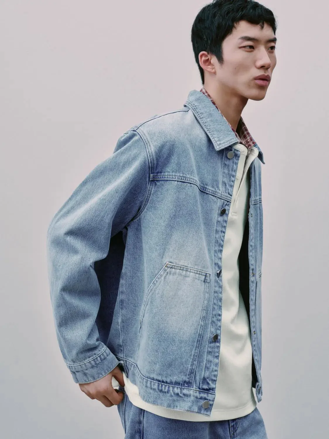 7988-stitch-detail-denim-jackets-2.webp Stitch Detail Denim Jackets