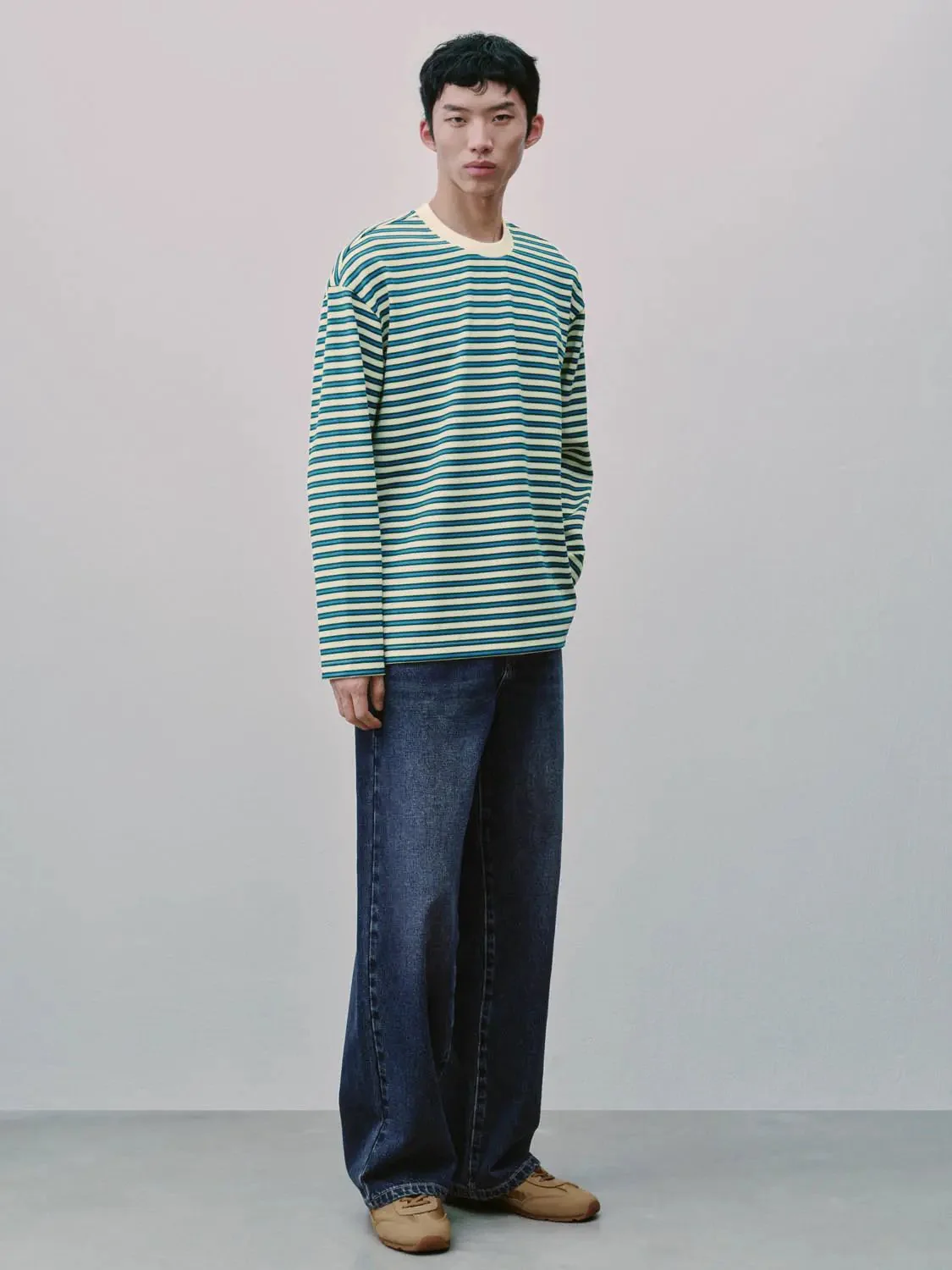 8006-washed-straight-leg-jeans-4.webp Washed Straight Leg Jeans