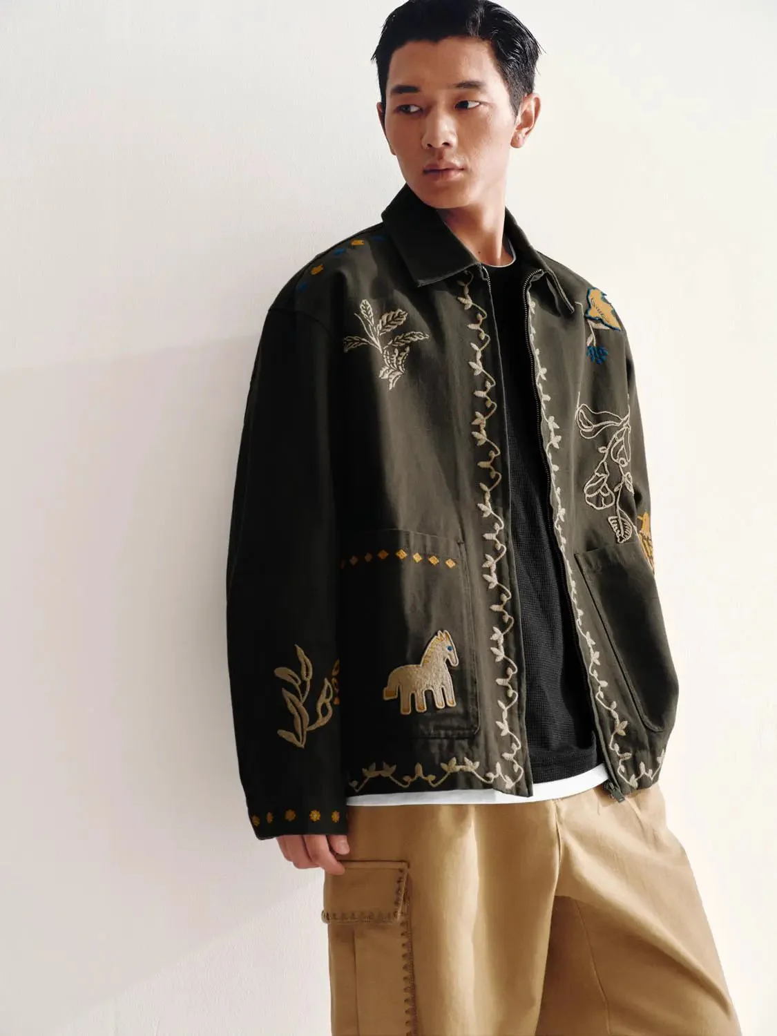8041-collared-embroidered-patch-pocket-jackets-2.webp Collared Embroidered Patch Pocket Jackets