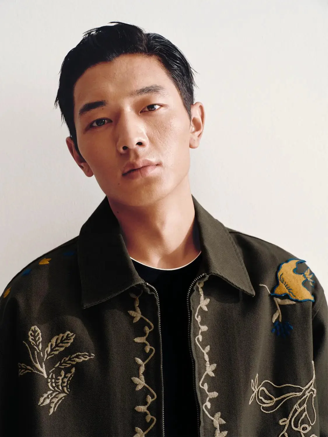 8041-collared-embroidered-patch-pocket-jackets-3.webp Collared Embroidered Patch Pocket Jackets