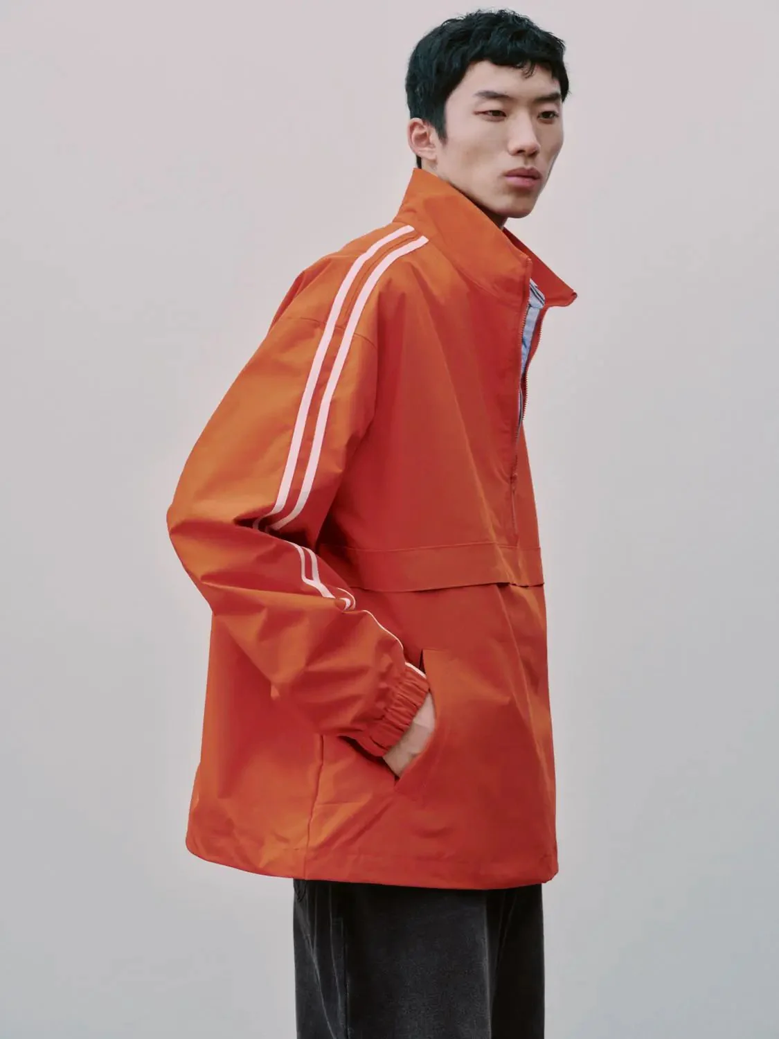 Side-Stripe Mock Neck Half Zip Overhead Sweatshirts