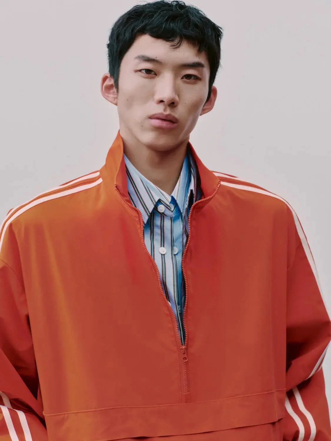 Side-Stripe Mock Neck Half Zip Overhead Sweatshirts