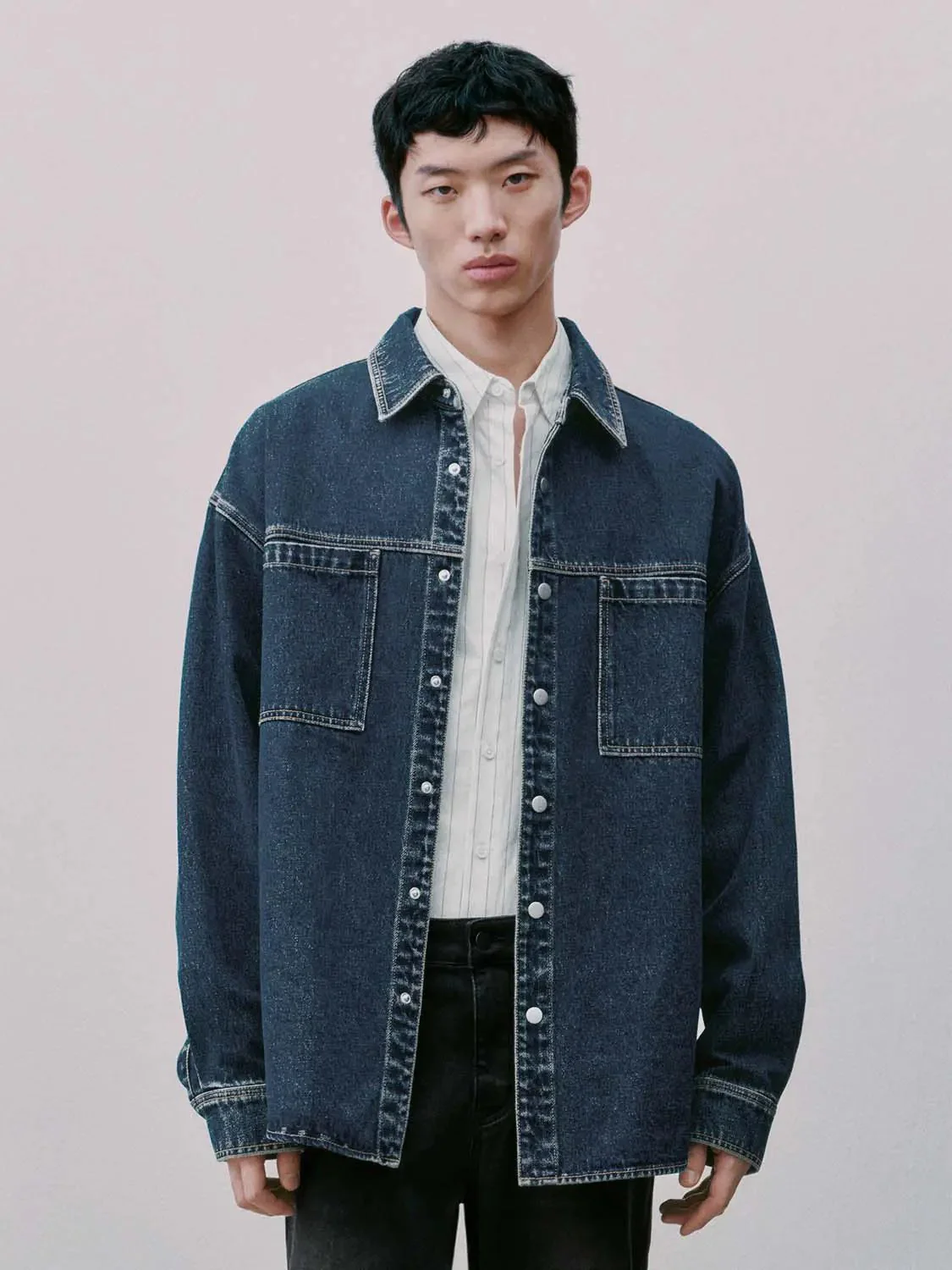8066-patch-pocket-stitch-detail-denim-shirts-1.webp Patch Pocket Stitch Detail Denim Shirts