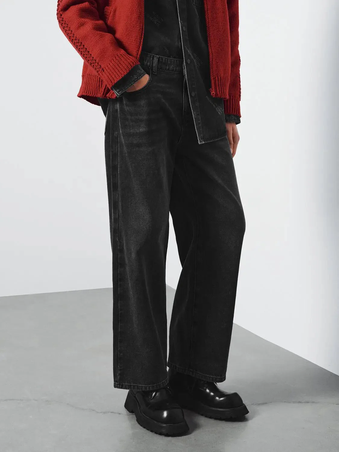 8161-straight-leg-jeans-3.webp Straight Leg Jeans