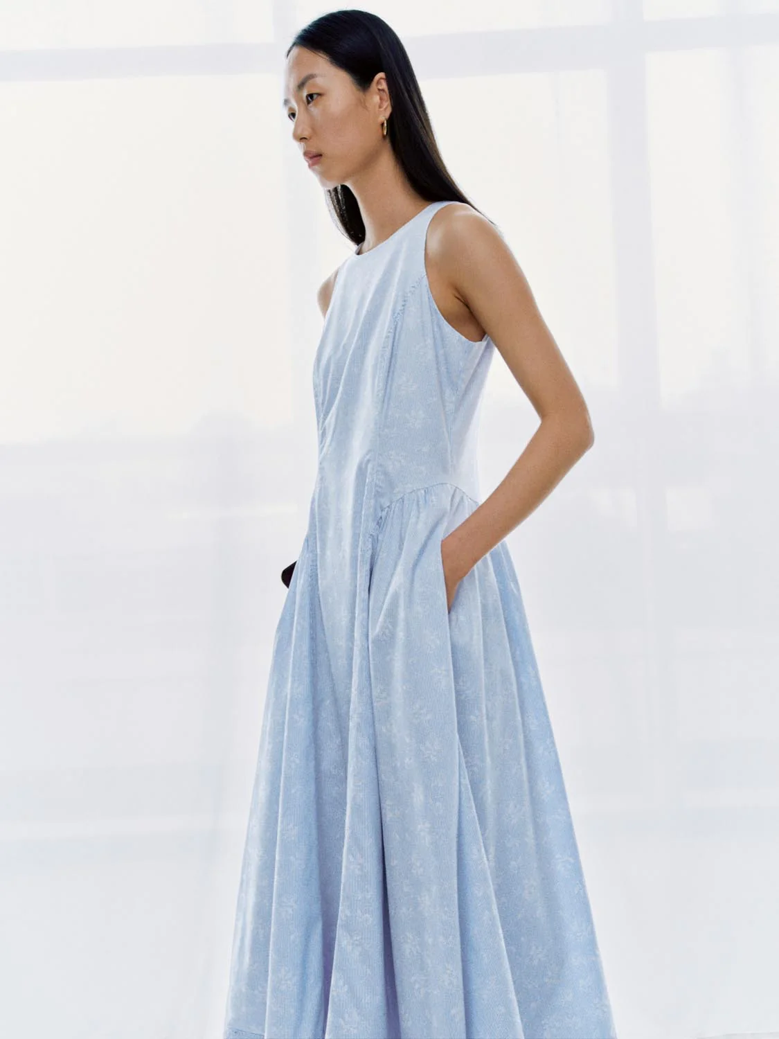 82-cotton-print-striped-sleeveless-a-line-midi-dress-2.webp Cotton Print Striped Sleeveless A Line Midi Dress