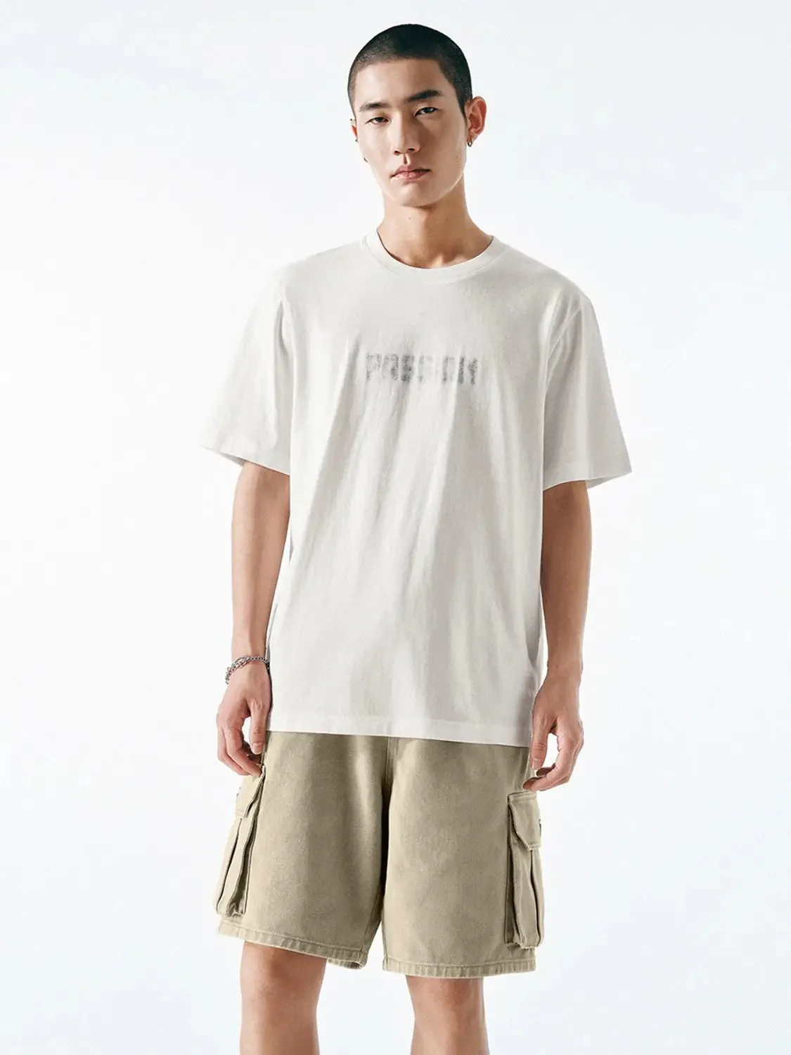 8226-relaxed-fit-subtle-front-print-cotton-t-shirts-7.webp Relaxed Fit Subtle Front Print Cotton T Shirts