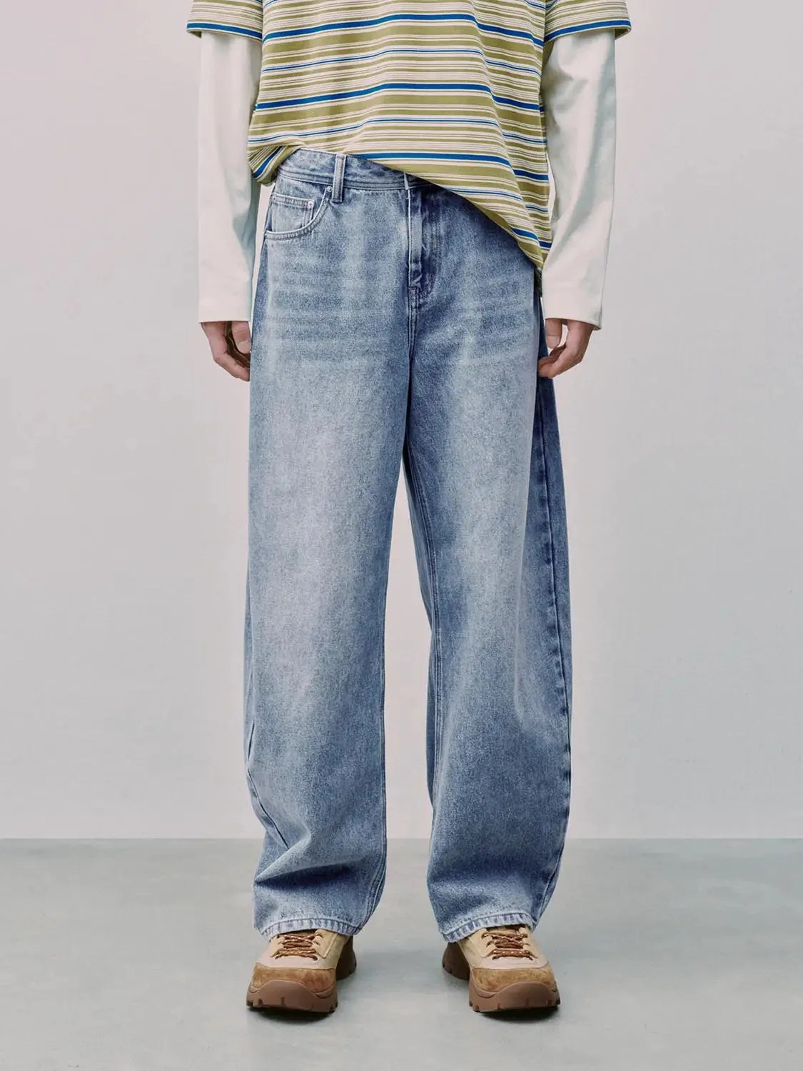 8263-washed-barrel-leg-jeans-9.webp Washed Barrel Leg Jeans