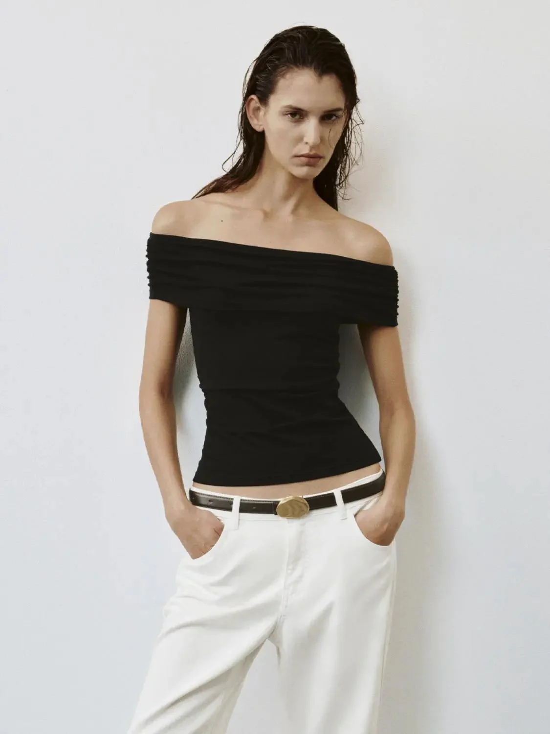 8294-off-shoulder-ruched-stretch-viscose-cotton-t-shirts-9.webp Off-Shoulder Ruched Stretch Viscose Cotton T-Shirts