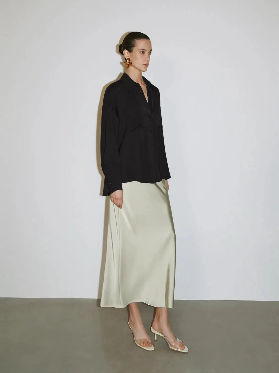 8398-cream-satin-style-fishtail-slip-maxi-skirt-13.webp Cream Satin-Style Fishtail Slip Maxi Skirt