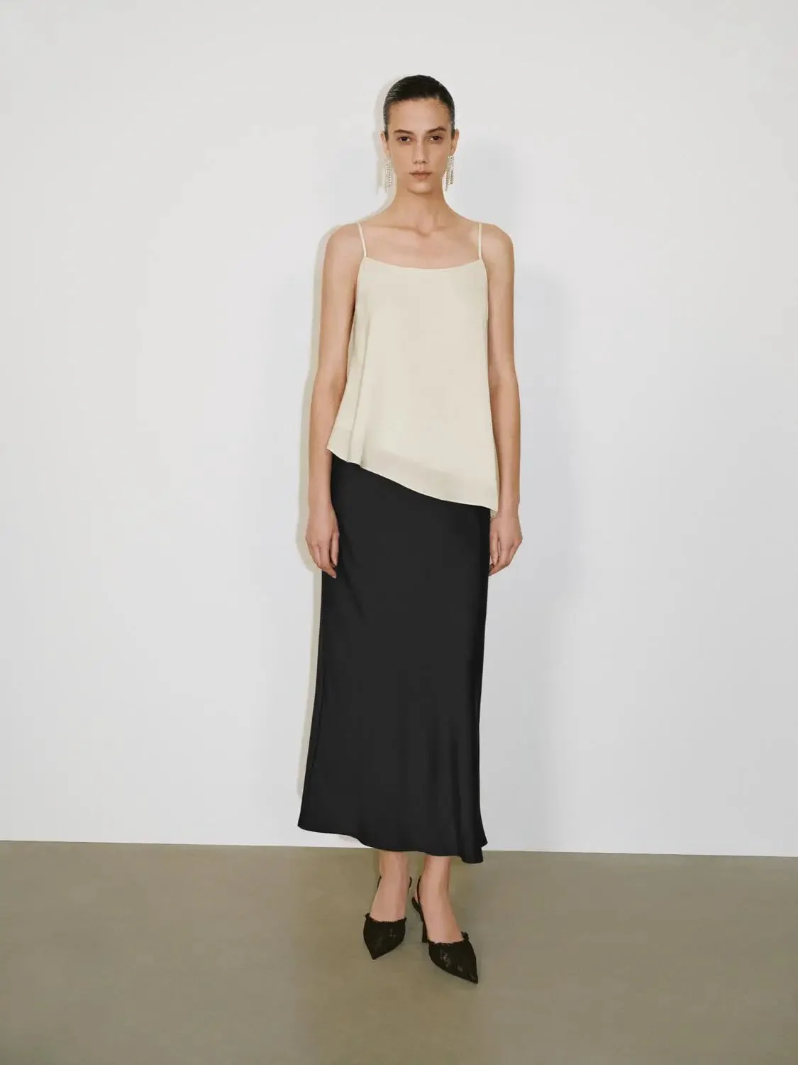 8398-cream-satin-style-fishtail-slip-maxi-skirt-21.webp Cream Satin-Style Fishtail Slip Maxi Skirt