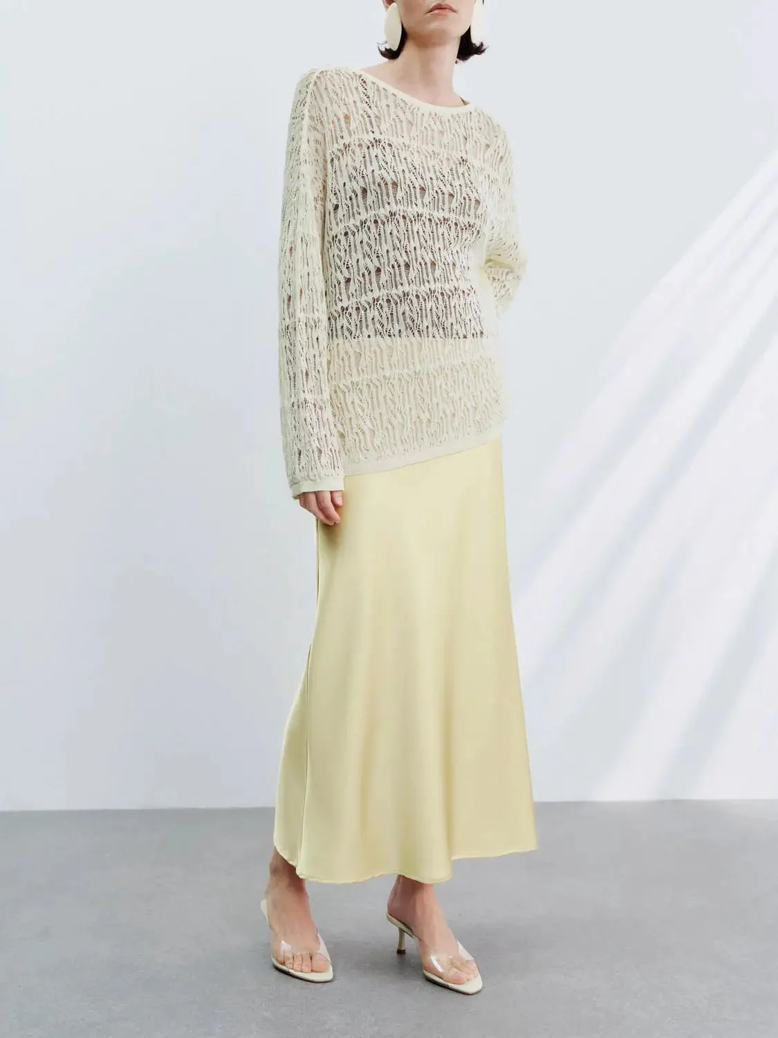 8398-cream-satin-style-fishtail-slip-maxi-skirt-3.webp Cream Satin-Style Fishtail Slip Maxi Skirt