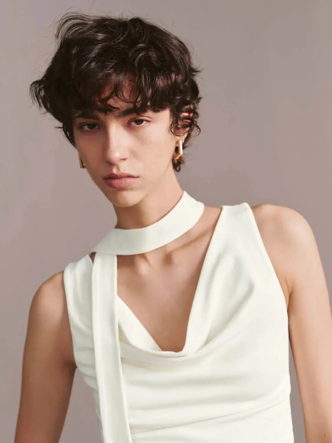 852-viscose-cotton-blend-cowl-neck-ruched-tank-top-3.webp Viscose-Cotton Blend Cowl Neck Ruched Tank Top