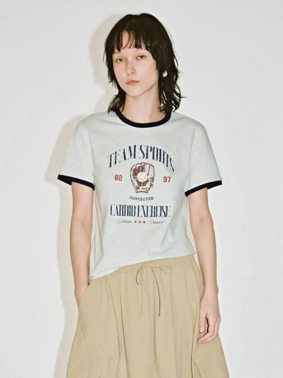 8526-graphic-vintage-sports-print-contrast-trim-everyday-comfort-t-shirts-9.webp Graphic Vintage Sports Print Contrast Trim Everyday Comfort T-Shirts