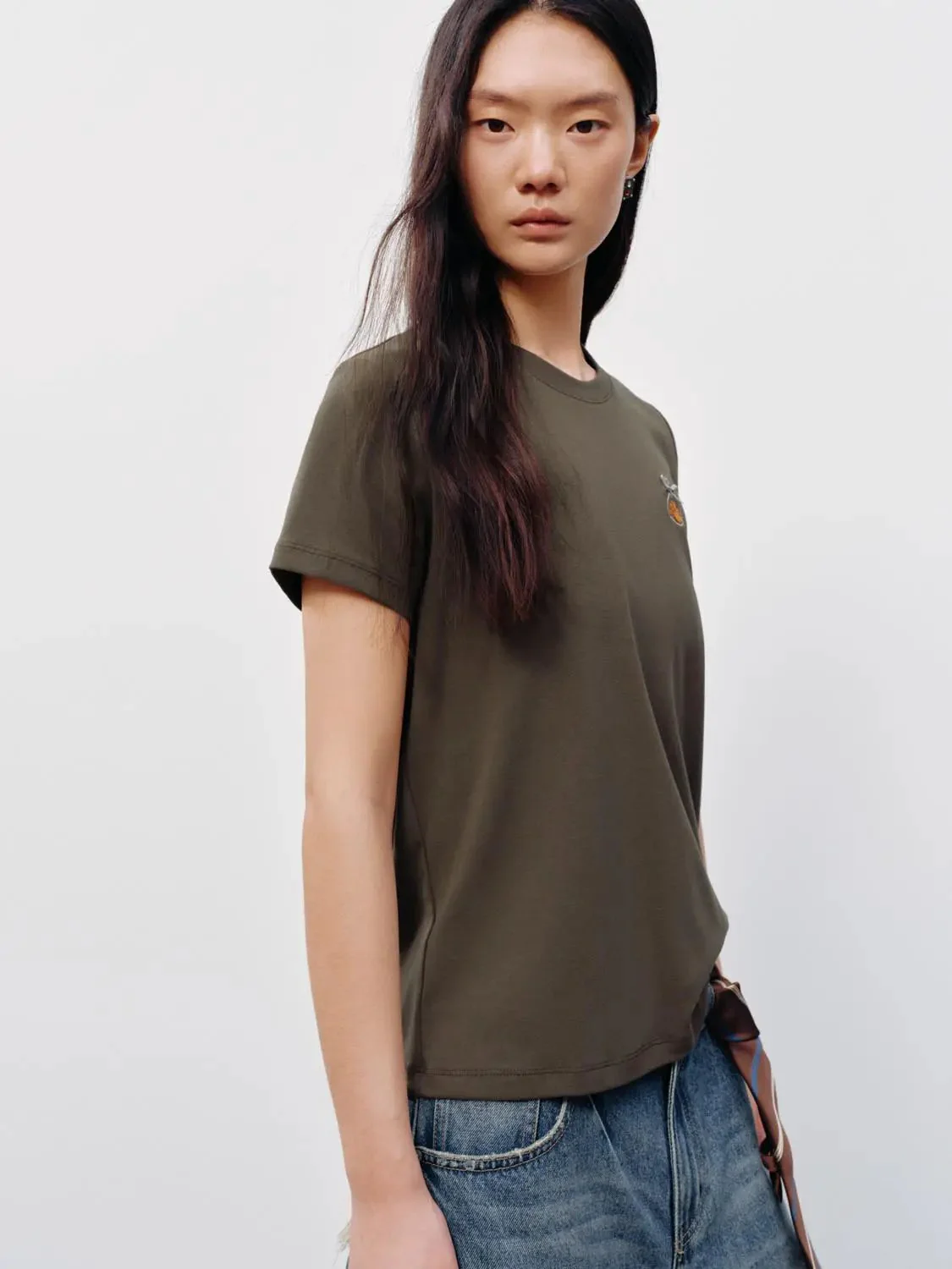 8568-cotton-embroidered-fruit-patch-t-shirts-5.webp Cotton Embroidered Fruit Patch T-Shirts