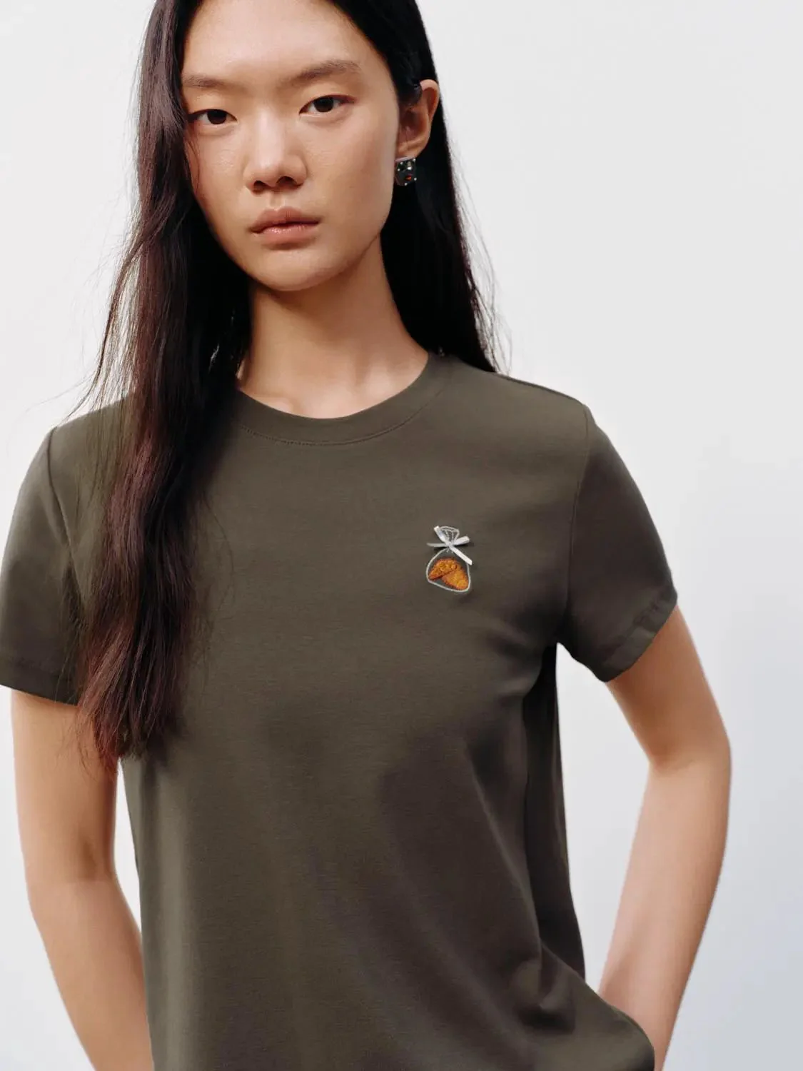 8568-cotton-embroidered-fruit-patch-t-shirts-6.webp Cotton Embroidered Fruit Patch T-Shirts