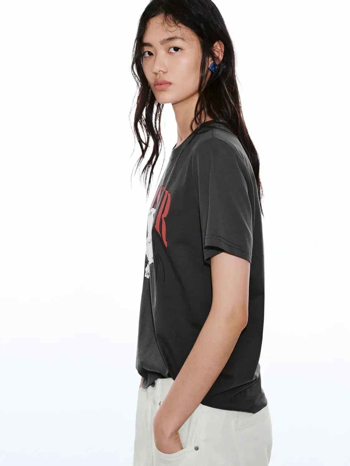 8584-graphic-bear-cotton-blend-crewneck-casual-streetwear-t-shirts-2.webp Graphic Bear Cotton Blend Crewneck Casual Streetwear T-Shirts
