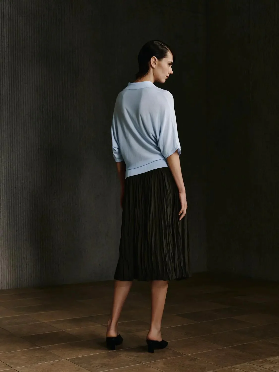 8705-lyocell-silk-blend-light-blue-polo-collar-tops-6.webp Lyocell Silk Blend Light Blue Polo Collar Tops