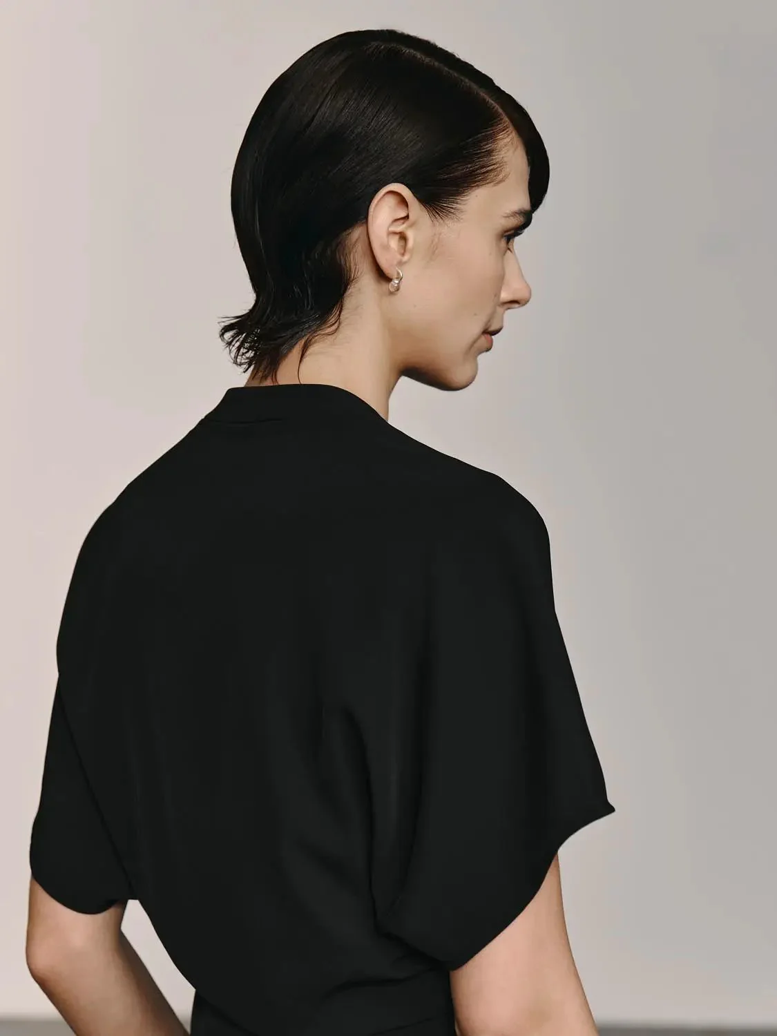 8711-v-neck-kimono-sleeve-shirts-3.webp V-Neck Kimono Sleeve Shirts