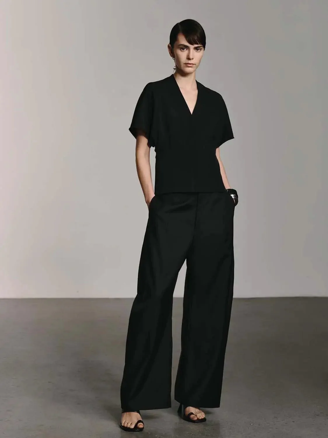 8717-polyester-wool-blend-with-slight-stretch-barrel-leg-pants-1.webp Polyester Wool Blend With Slight Stretch Barrel Leg Pants