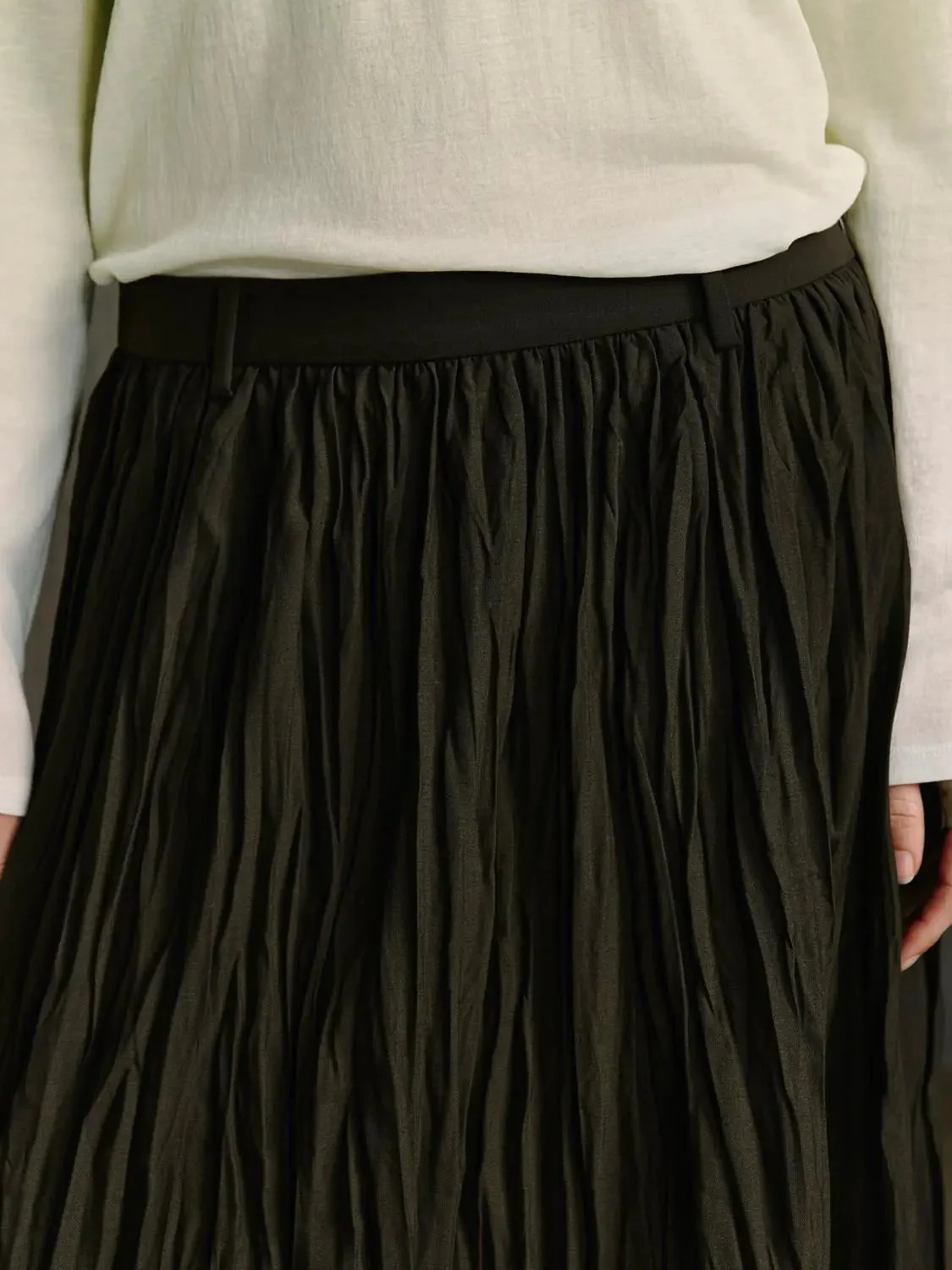 Pleated Pull On Midi Skirts