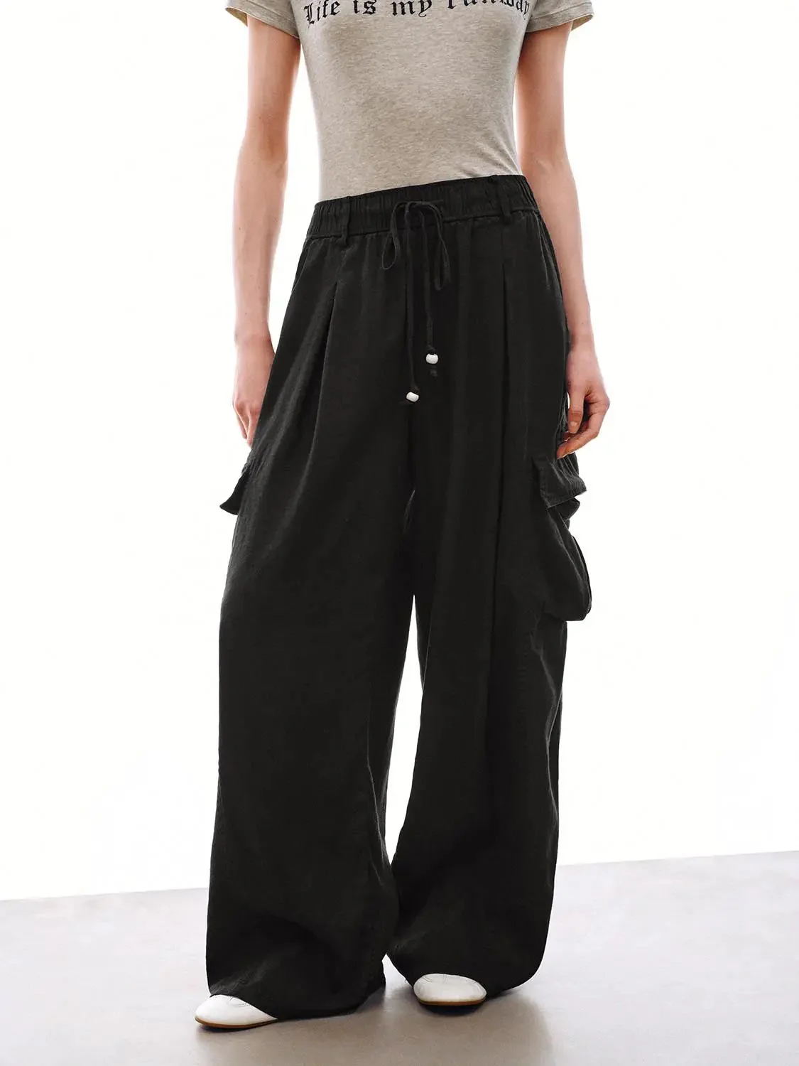 8776-linen-viscose-blend-wide-leg-cargo-pants-9.webp Linen-Viscose Blend Wide Leg Cargo Pants
