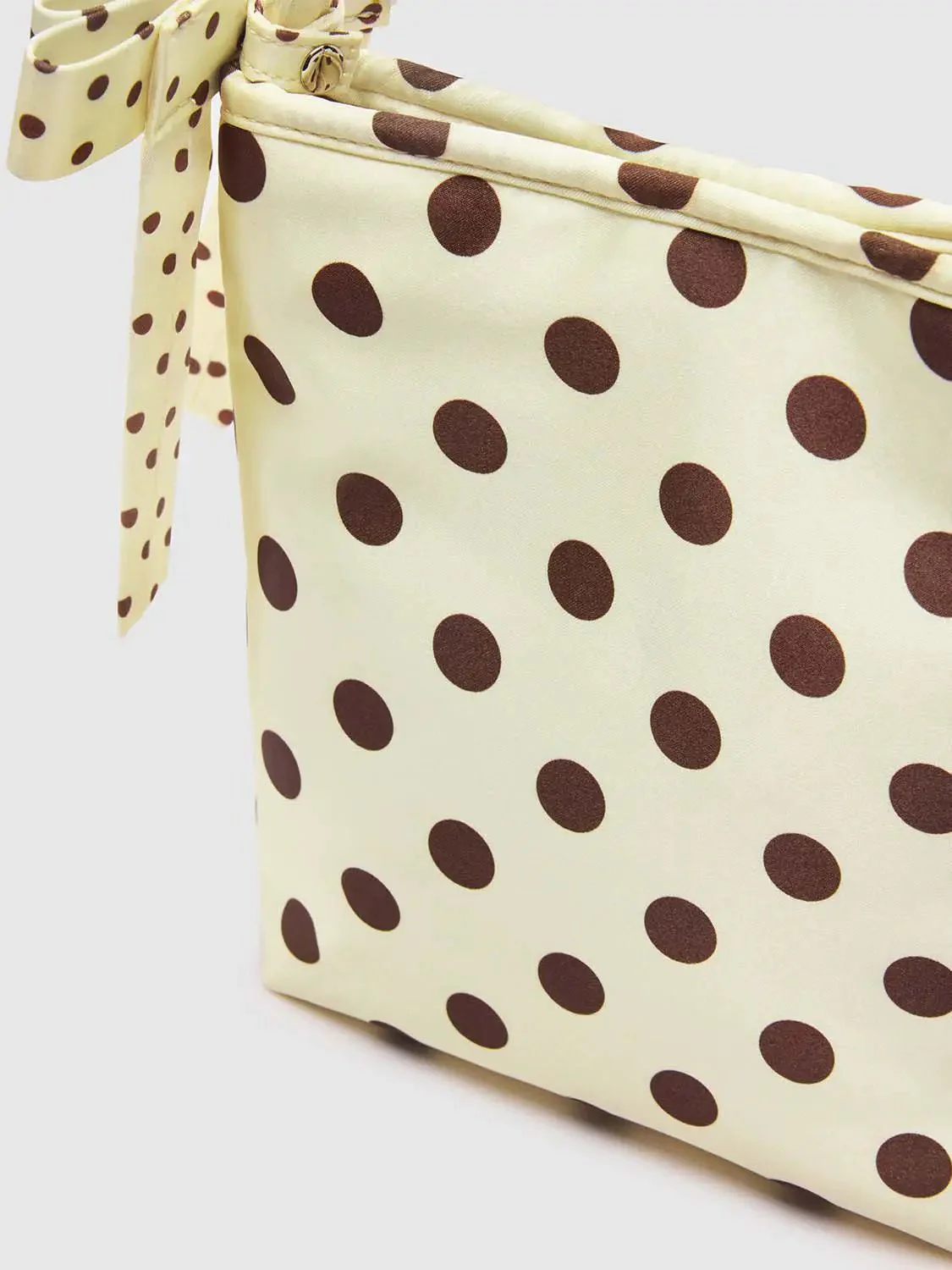 8793-textile-lined-shell-polka-dot-medium-stretch-minimalist-bags-6.webp Textile Lined Shell Polka Dot Medium Stretch Minimalist Bags