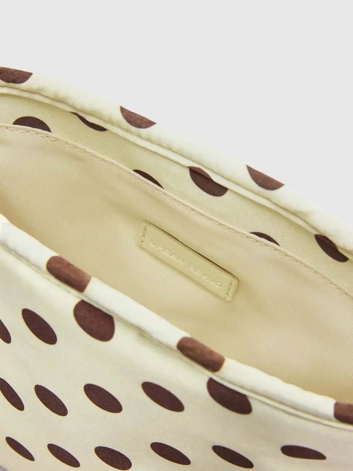 8793-textile-lined-shell-polka-dot-medium-stretch-minimalist-bags-8.webp Textile Lined Shell Polka Dot Medium Stretch Minimalist Bags