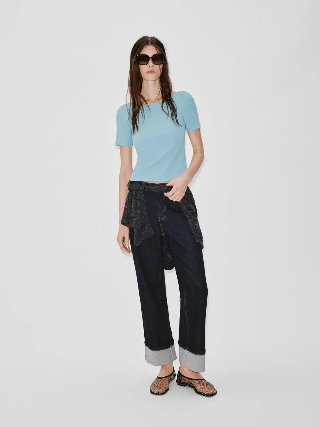 883-cotton-viscose-blend-boat-neck-skinny-fit-t-shirts-12.webp Cotton-Viscose Blend Boat Neck Skinny-Fit T-Shirts