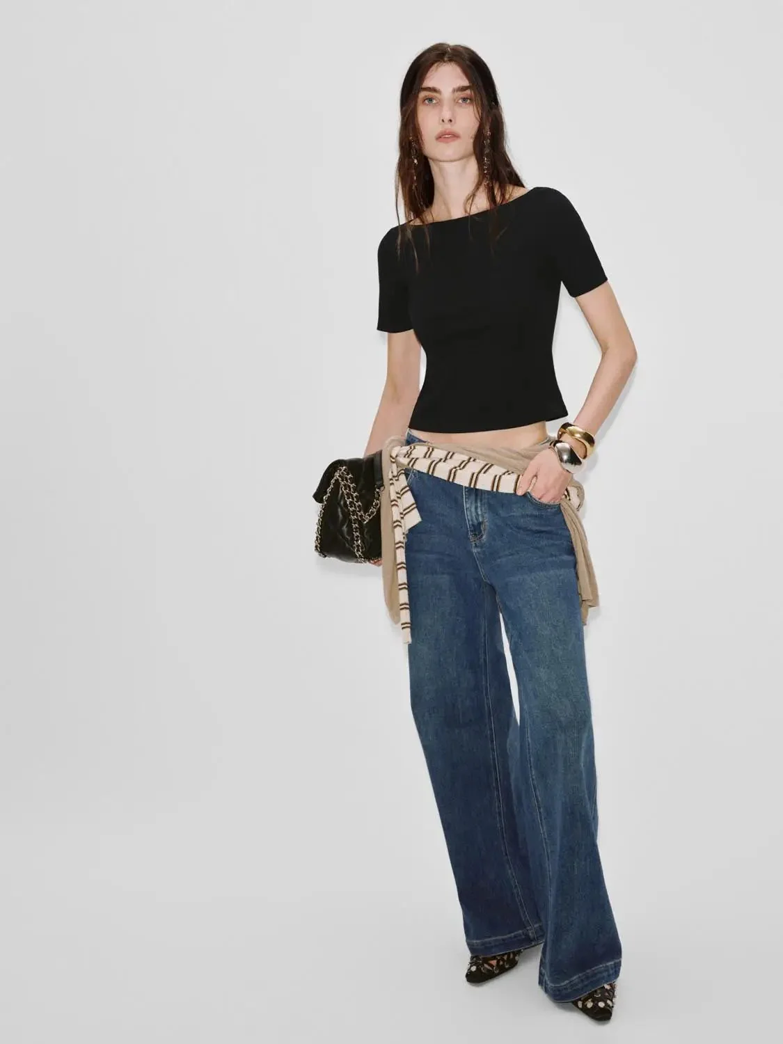 883-cotton-viscose-blend-boat-neck-skinny-fit-t-shirts-20.webp Cotton-Viscose Blend Boat Neck Skinny-Fit T-Shirts