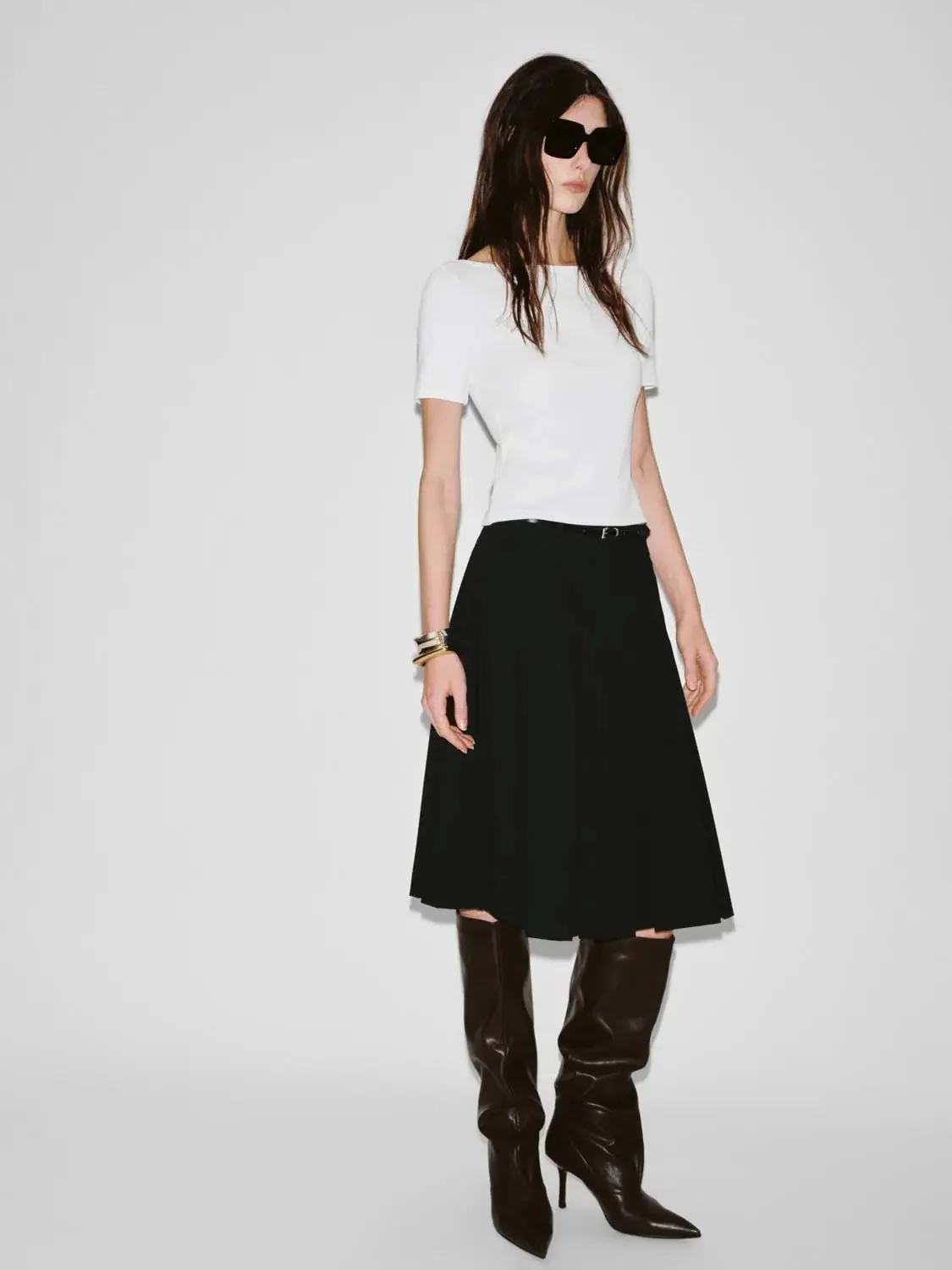 883-cotton-viscose-blend-boat-neck-skinny-fit-t-shirts-5.webp Cotton-Viscose Blend Boat Neck Skinny-Fit T-Shirts