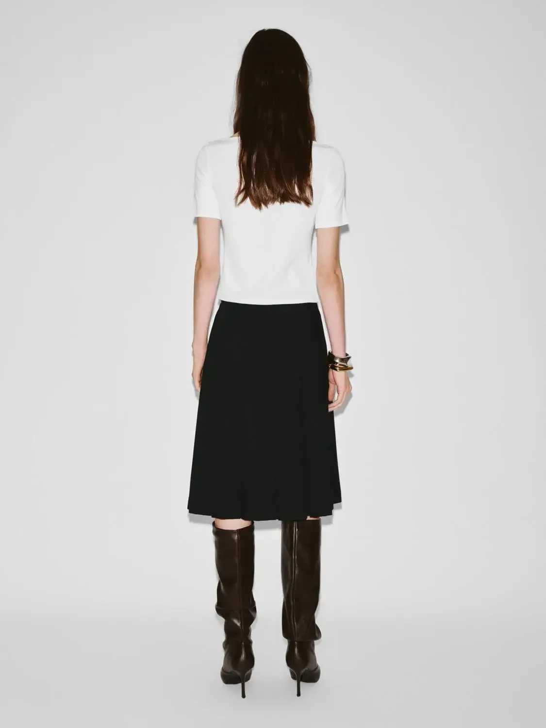 883-cotton-viscose-blend-boat-neck-skinny-fit-t-shirts-6.webp Cotton-Viscose Blend Boat Neck Skinny-Fit T-Shirts