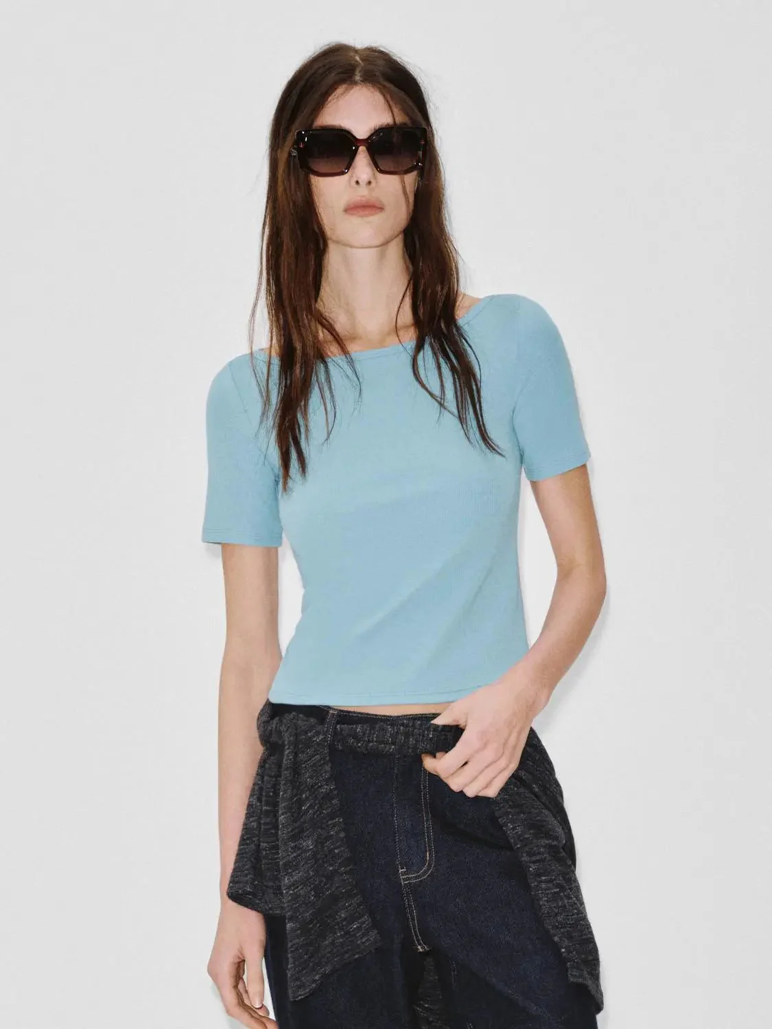 883-cotton-viscose-blend-boat-neck-skinny-fit-t-shirts-9.webp Cotton-Viscose Blend Boat Neck Skinny-Fit T-Shirts