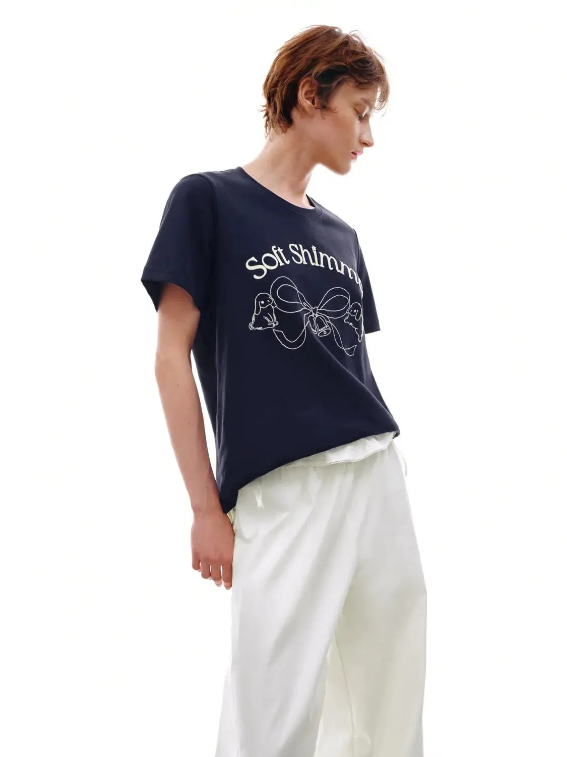 8872-soft-shimmer-bow-graphic-crew-neck-t-shirts-2.webp Soft Shimmer Bow Graphic Crew Neck T-Shirts